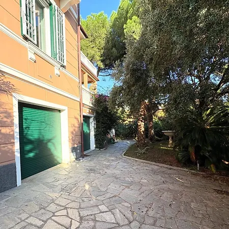 Scogliera Villa